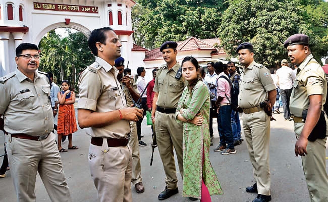 छत्तीसगढ़ की तर्ज पर झारखंड के भी पारा शिक्षकों को स्थायी करे सरकार