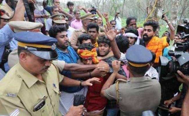 सबरीमला में महिलाओं के प्रवेश का विरोध करने वाले संगठन के कार्यालय में तोड़फोड़