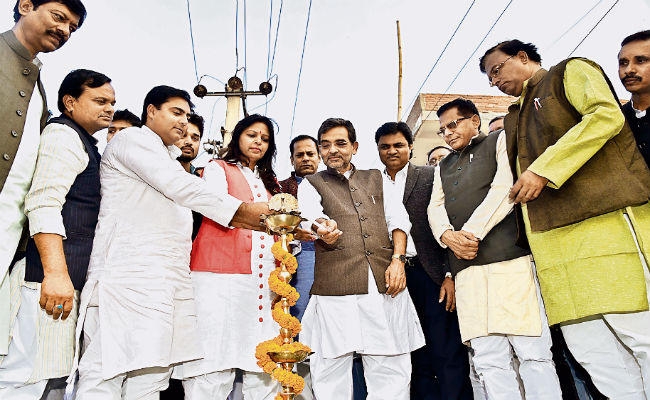 उपेंद्र कुशवाहा ने ‘रश्मिरथी’ से भेजा भाजपा को अंतिम पैगाम, जानें नीतीश से क्या की गुहार