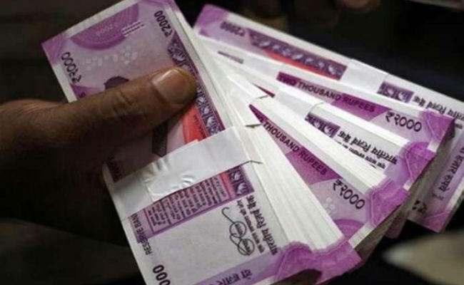गोपालगंज : थाने के मालखाने से 4.40 लाख रुपये हुए गायब, जानें क्या है पूरा मामला