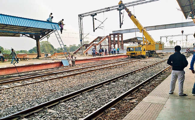 मुजफ्फरपुर-हाजीपुर रेलखंड पर पावर ब्लॉक, कई ट्रेनें बाधित