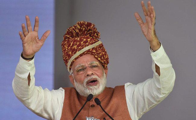 राहुल के हिंदू वाले बयान पर मोदी का पलटवार, पूछा – कहां से लाये यह ज्ञान?
