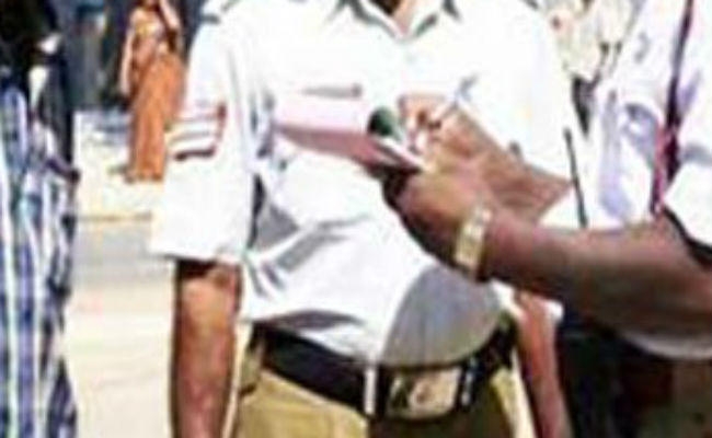 यातायात नियम तोड़ने पर पास में पैसा नहीं रहने पर घबराये नहीं, अक्तूबर से मिलेगी ‘ये’ सुविधा