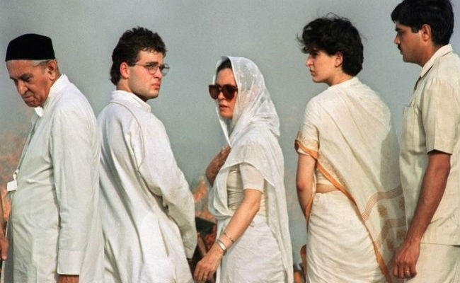 #HappyBirthday: इटली के छोटे से गांव में जन्म लेने वाली सोनिया गांधी ऐसे बनीं भारत की सबसे ताकतवर नेता