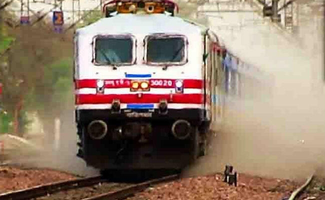 पटना ��ाझा मेमू 28 तक रद्द कई ट्रेनों का समय बदला, जानें