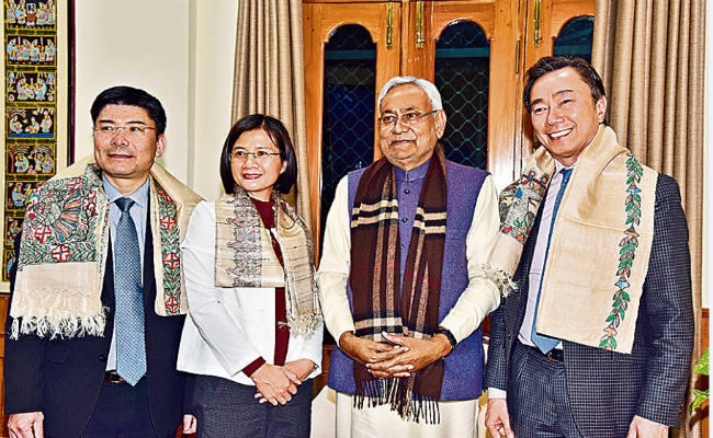 पटना : सीएम से मिले राजदूत, वियतनाम आने का दिया न्योता