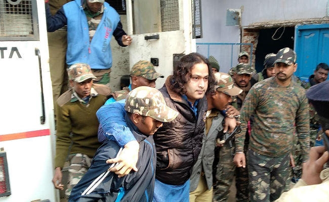 अल्ट्रासाउंड कराने डॉन अखिलेश सिंह को दुमका सेंट्रल जेल से निकाला गया बाहर