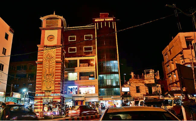 नये साल के जश्न को तैयार देवघर, थिरकेंगे लोग