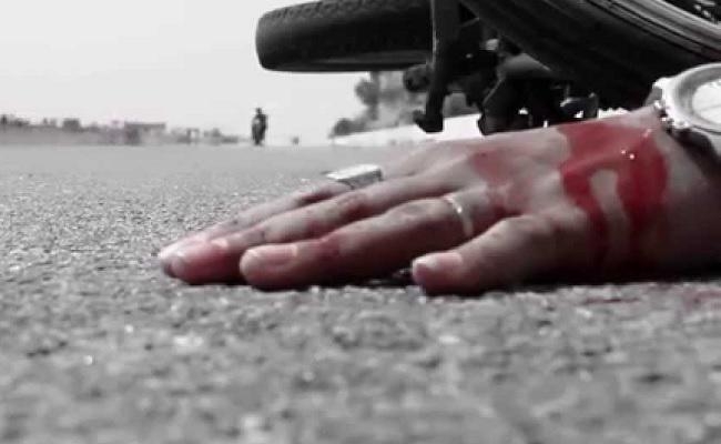 Road Accident: ट्रक ने सात लोगों को कुचला, तीन की मौत और चार गंभीर रूप से घायल