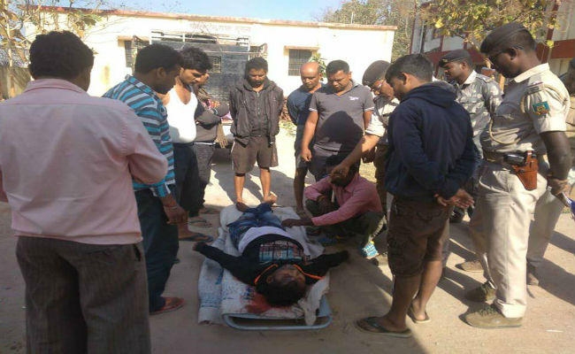 गुमला : ताश खेलने के बहाने भाजपा प्रखंड युवा अध्यक्ष को बुलाया और कर दी हत्या
