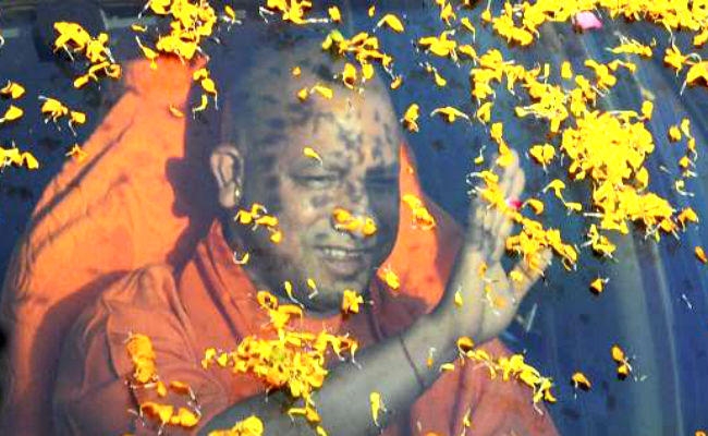 योगी सरकार की पहली वर्षगांठ कल, सूबे में जश्न का माहौल, ‘एक साल-नयी मिसाल” फिल्म का होगा प्रदर्शन