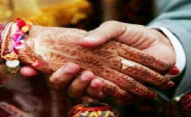 शादी के दिन स्वागत में शराब नहीं पिलाने पर पति ने नवविवाहिता के साथ किया यह सलूक, पढ़ें