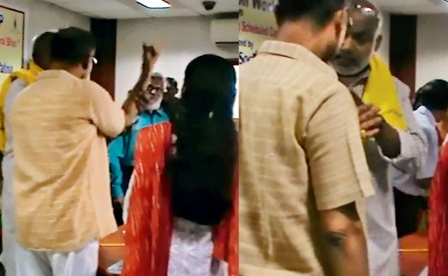 दलित विषयक पर सेमिनार में जातिसूचक शब्दों का इस्तेमाल, संजय पासवान ने जबरन दीप जलवाया