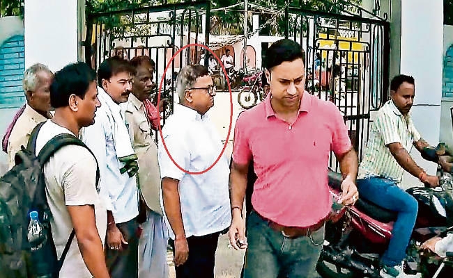 गोपालगंज कॉपी गायब मामला : प्राचार्य को 14 दिनों के लिए जेल