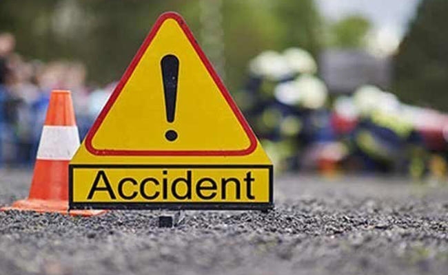 Jharkhand : गुमला में 9वीं की छात्रा को ट्रक ने रौंदा, बच्ची के चीथड़े उड़े, NH-78 जाम