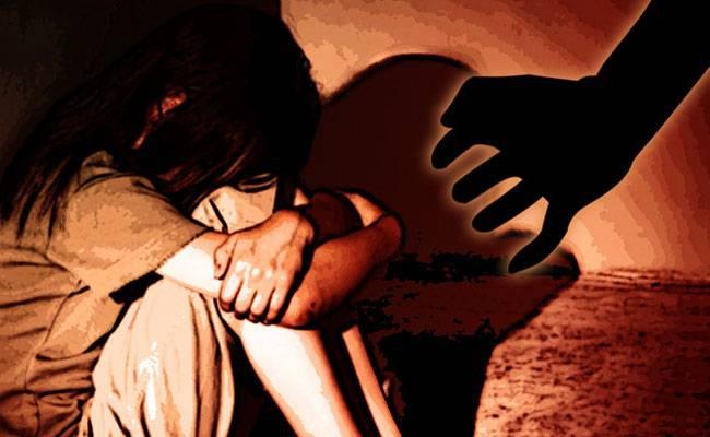 बेतिया : मां के साथ सोयी थी मासूम, पड़ोसी घर से कर लिया अगवा, किया दुष्कर्म