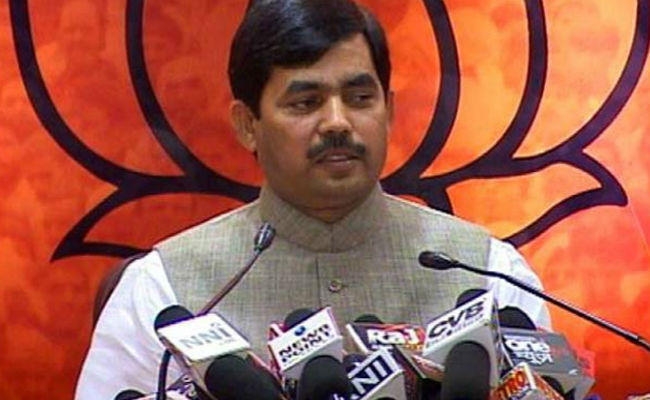 पटना : धर्म के आधार पर कांग्रेस बुद्धिजीवियों को न बांटे : शाहनवाज हुसैन