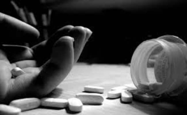 प्रेम में धोखा मिला तो छात्रा ने की खुदकुशी