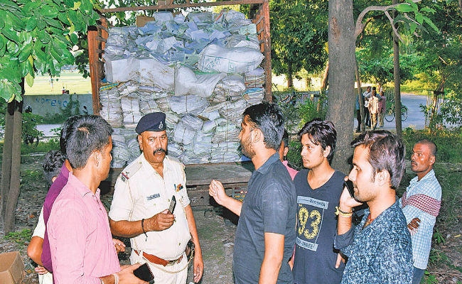 बीआरए बिहार विवि में दो साल पुरानी प्रश्न पत्र, कॉपी सहित अन्य रिकॉर्ड कबाड़ में बेचने की थी तैयार, फिर…