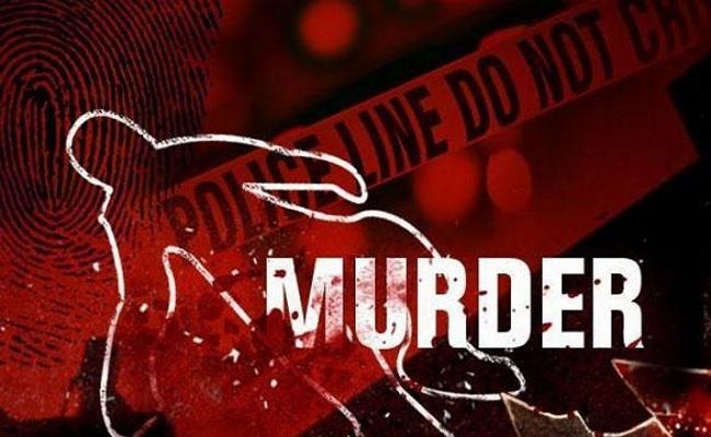 बहू के साथ रखना चाहता था अवैध संबंध, विरोध करने पर तीन लाख की सुपारी दे करवा दी बेटे की हत्या