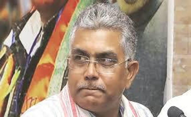 BJP अध्यक्ष दिलीप घोष की एसपी को चेतावनी, नौकरी करें या वर्दी उतारकर मैदान में आयें