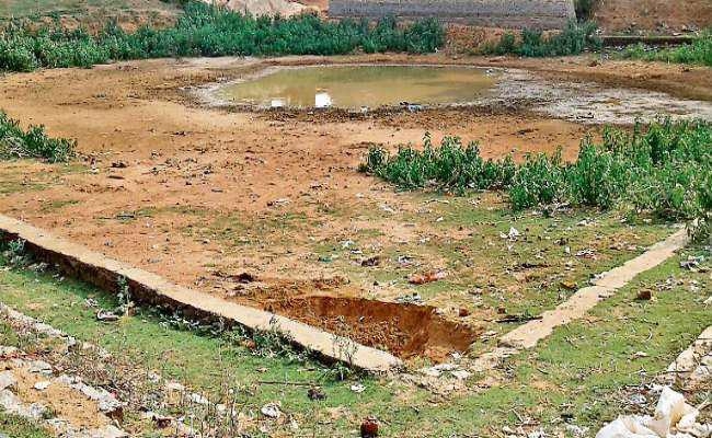सिलीगुड़ी: भू-माफियाओं पर लगातार गिर रही गाज