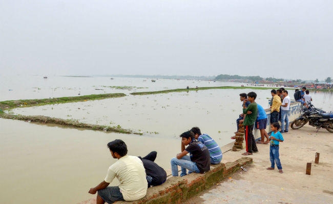 यूपी में बारिश का कहर, बाढ़ से अब तक 70 लोगों की मौत