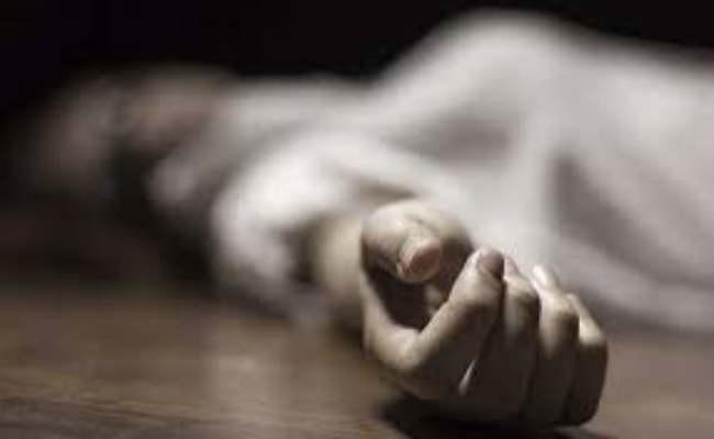 शराब व जुए के लिए रुपये नहीं देने पर पत्नी की हत्या