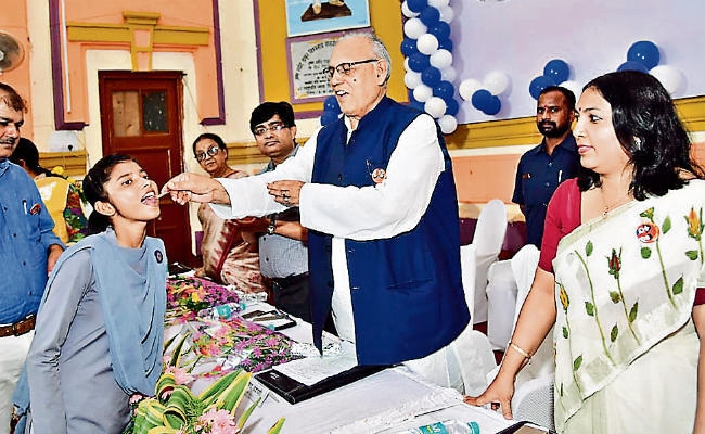 रांची : कृमि मुक्ति दिवस का छठा चरण आज, हुई लांचिंग