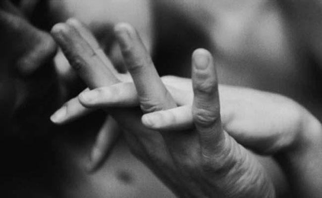 किशनगंज : अवैध संबंध की आशंका में पत्नी की हत्या, किया सरेंडर