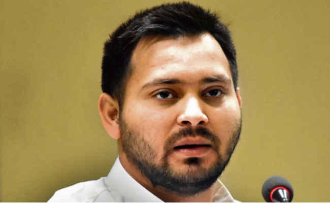 पटना : सामूहिक दुराचार के दुर्लभ केस में भी सरकार अपराधियों के साथ: तेजस्वी