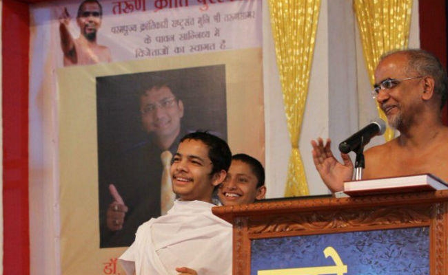 #TarunSagar : पढ़ें, जैन मुनि तरुण सागर के 10 कड़वे प्रवचन
