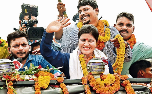 रजत पदक विजेता मधुमिता का रांची में शानदार स्वागत