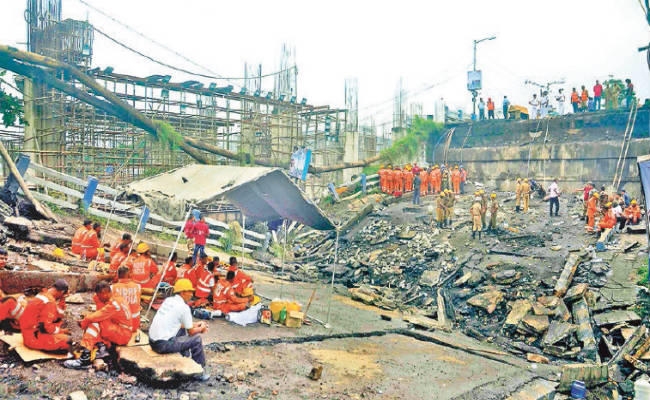 माझेरहाट ब्रिज : छह बार बुलायी निविदा, पर नहीं हुई मरम्मत, भयावह स्थिति में भी वाहनों का आवागमन था जारी
