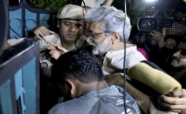 पहले से योजना बनाकर की गयी थी कोरेगांव-भीमा में हिंसा, संभाजी और मिलिंद ‘मुख्य साजिशकर्ता”