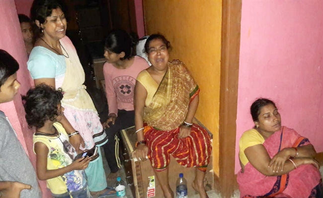 स्कूल के कमरे में प्रिंसिपल का पंखे से लटका मिला शव, सोने से पहले छात्रों संग गाया था- ””हर एक फ्रेंड…””, देखें वीडियो
