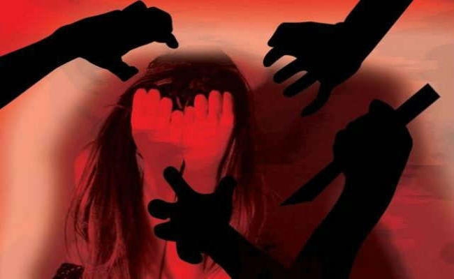 सहरसा : सुनसान जगह देख बेटी पर टूट पड़े दरिंदे, जान देकर मां ने बचायी बेटी की अस्मत