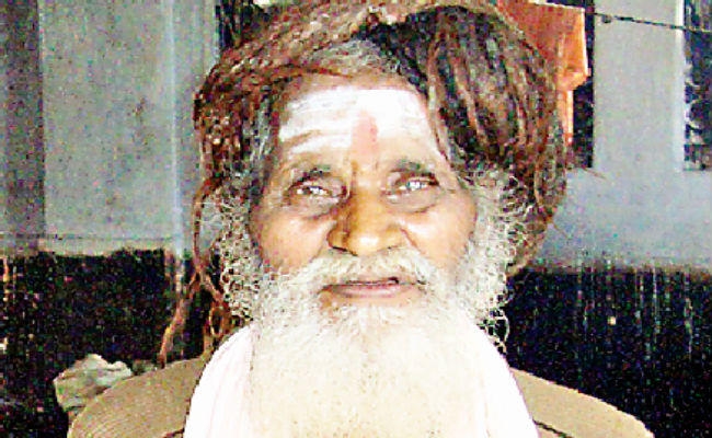 जमशेदपुर : महंत भीमानंद की समाधि तोड़ी, पार्थिव शरीर ले गये लोग