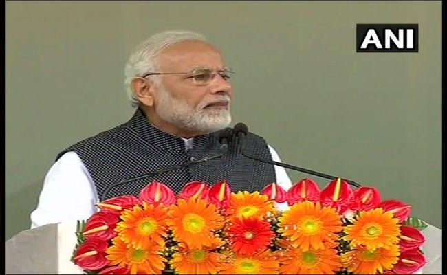 सिक्किम के पहले हवाई अड्डे का उद्घाटन करते हुए बोले मोदी, पूर्वोत्तर को भारत के विकास का इंजन बना दूंगा