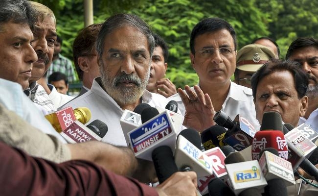 राफेल मुद्दे पर CVC से मिली कांग्रेस, कहा – सौदे में हुआ भ्रष्टाचार, प्राथमिकी दर्ज कर जांच हो