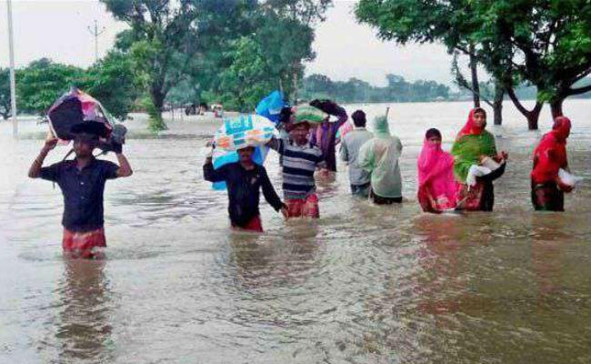 15 जिलों में 17 लाख से अधिक हैं बाढ़ से प्रभावित, 42 की मौत