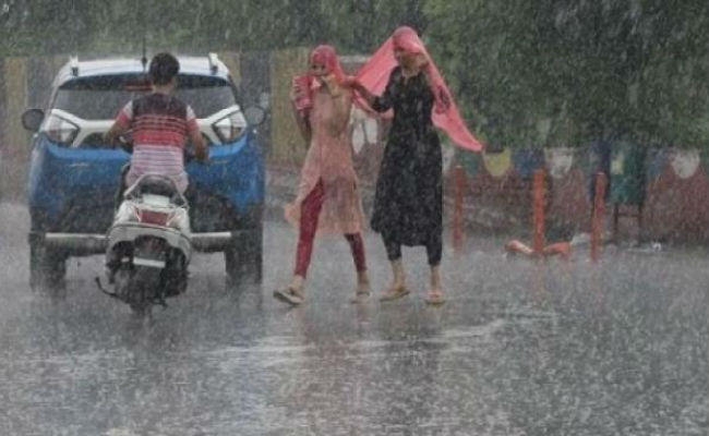 अगले 48 घंटों के दौरान उत्तराखंड, पूर्व यूपी, पूर्वी राजस्थान समेत इन राज्यों में भारी बारिश की चेतावनी