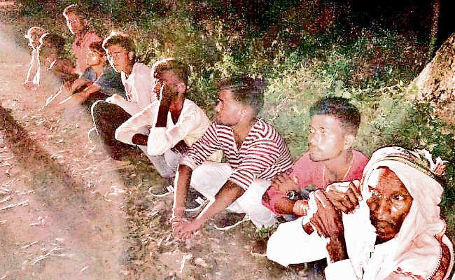 गढ़वा : प्रतिमा विसर्जन के दौरान झड़प, लाठीचार्ज