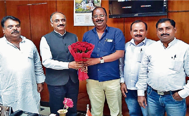 रांची : उत्पादन में आ रही लागत को कम करें : डॉ सिंघल