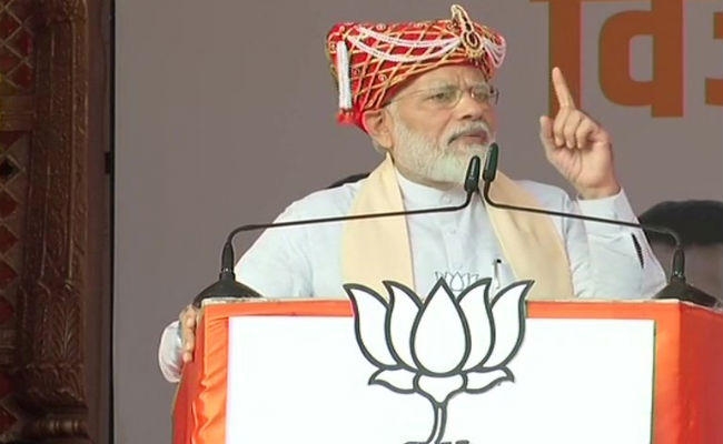 बीड में बोले PM मोदी- अनुच्छेद 370 हटाने की आलोचना करने वालों के बयान इतिहास में दर्ज होंगे