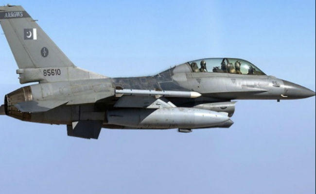 पाकिस्तान का दुस्साहस : भारत के विमान को अपने फाइटर प्लेन F16 से घंटों रोके रखा !