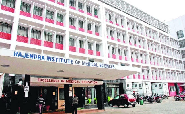 रिम्स : 64 कर्मियों को आज मिल सकता है नियुक्ति पत्र
