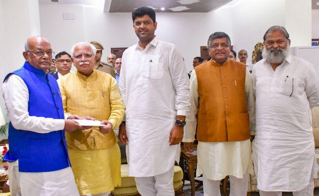 दिवाली पर हरियाणा में नयी सरकार का शपथ ग्रहण, खट्टर होंगे मुख्यमंत्री