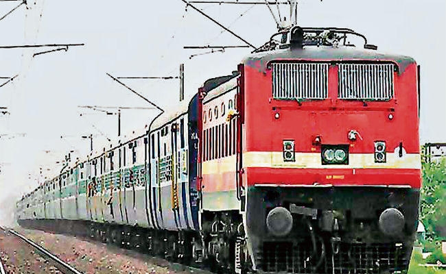 धुंध के कारण स्वर्ण जयंती व जनशताब्दी रद्द