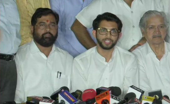 महाराष्ट्र में शिवसेना को बड़ा झटका, सरकार बनाने से चूकी, शरद की पार्टी NCP को राज्यपाल का न्योता